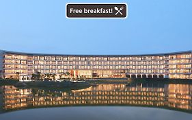 Hotel Santika Premiere Bandara Palembang